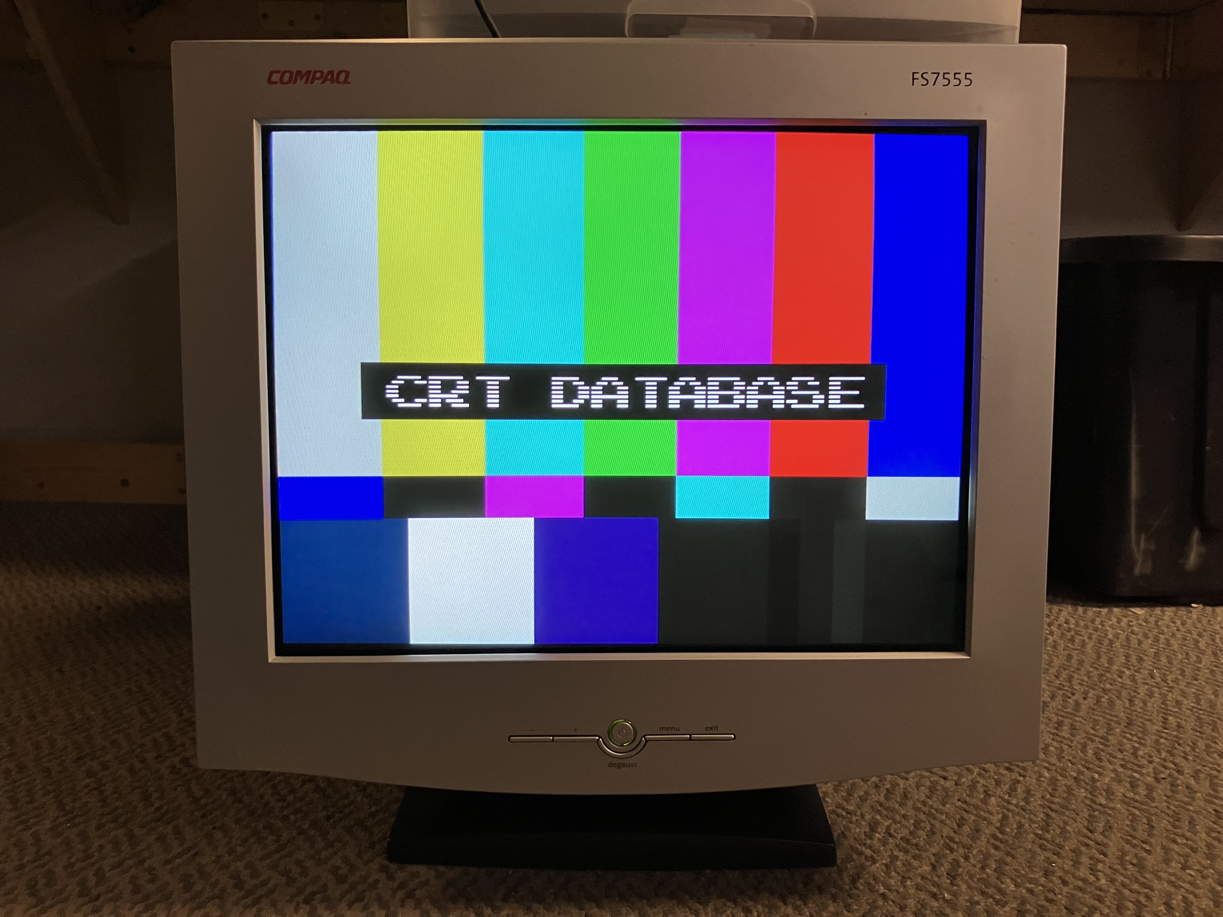 Compaq FS7555 (P8720AA) | CRT Database