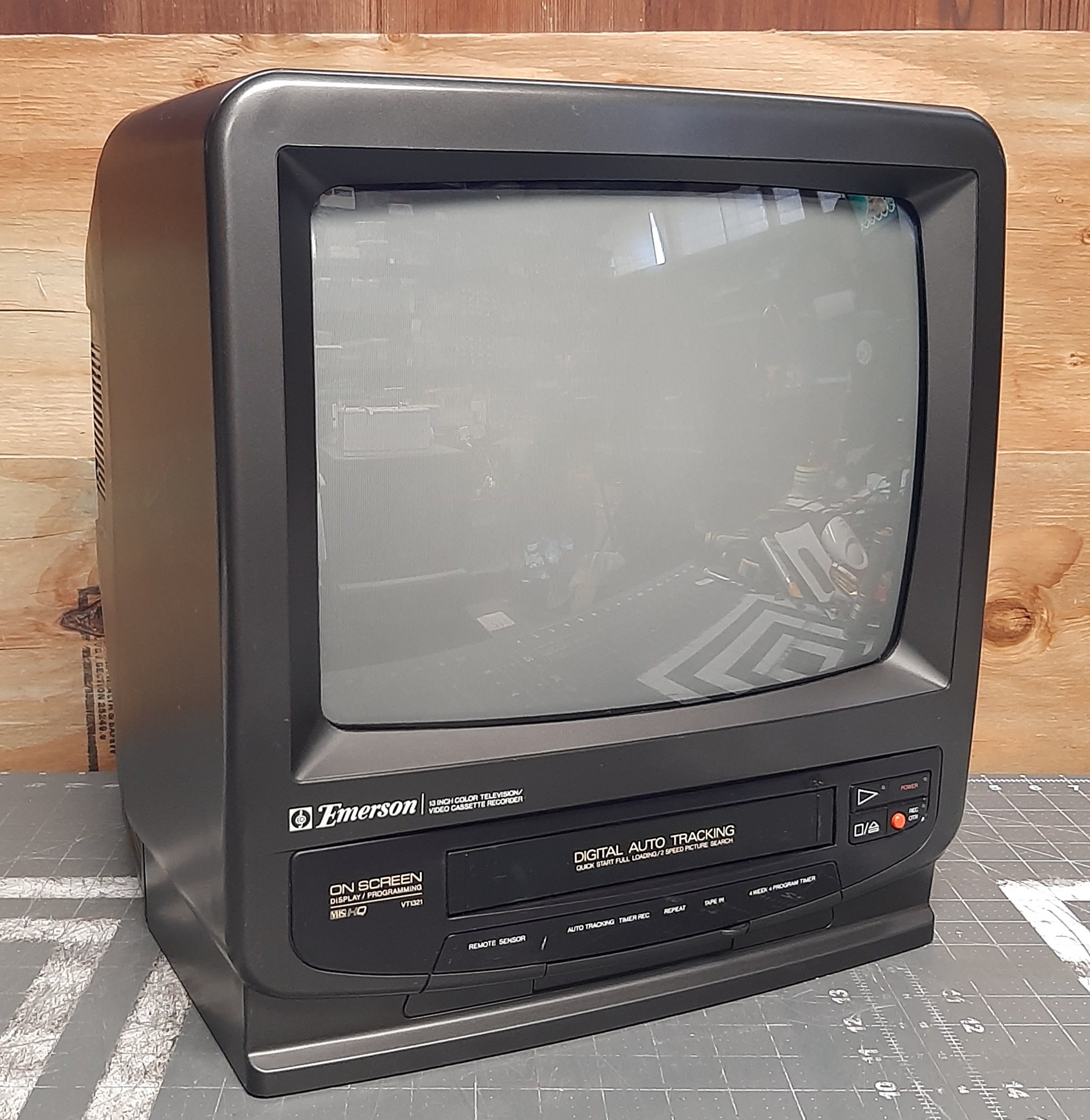 Emerson VT1321 | CRT Database