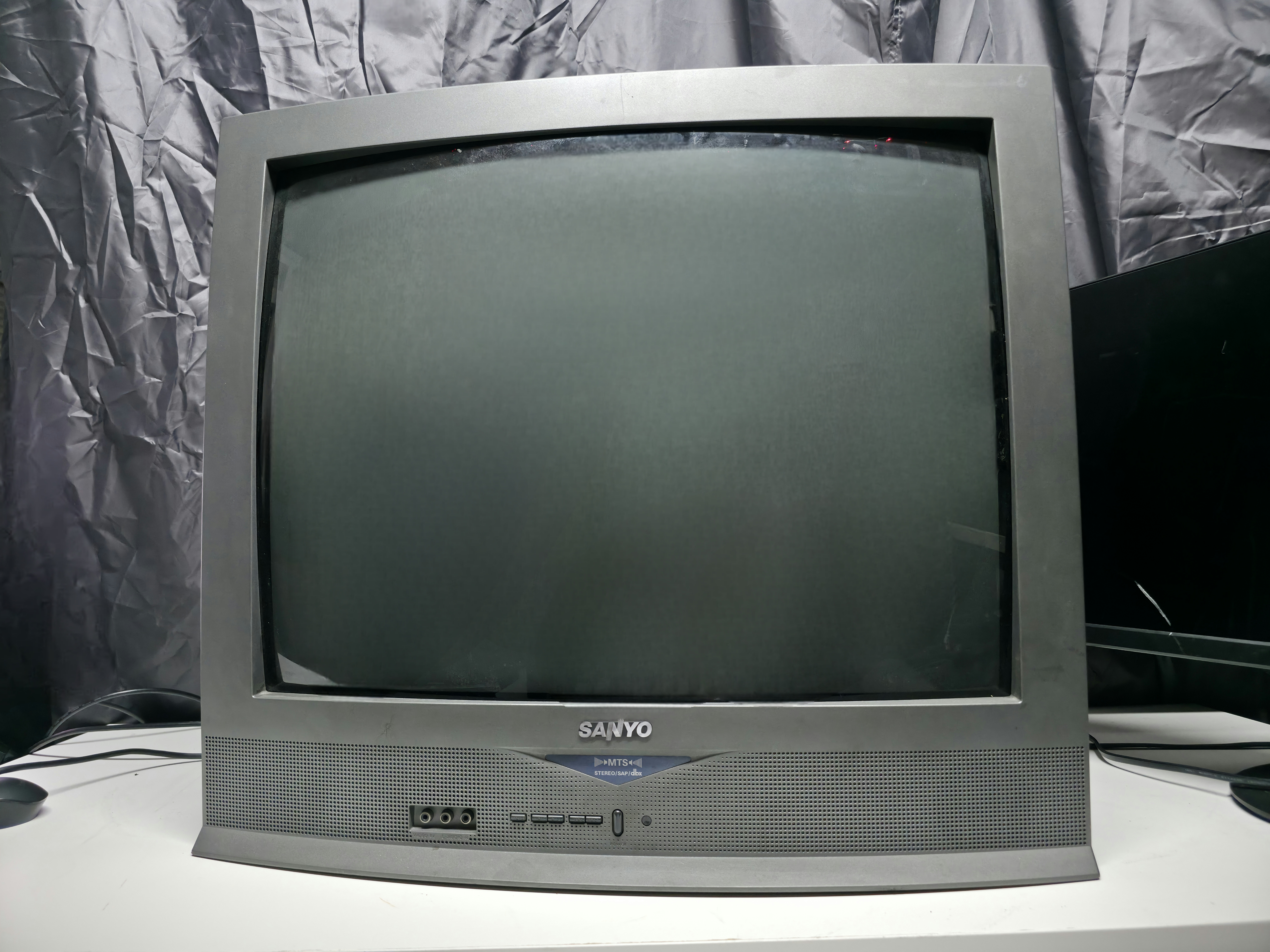 SANYO　モデルT5100 77年製TV UHF VHF $_12.JPG?set_id=880000500F