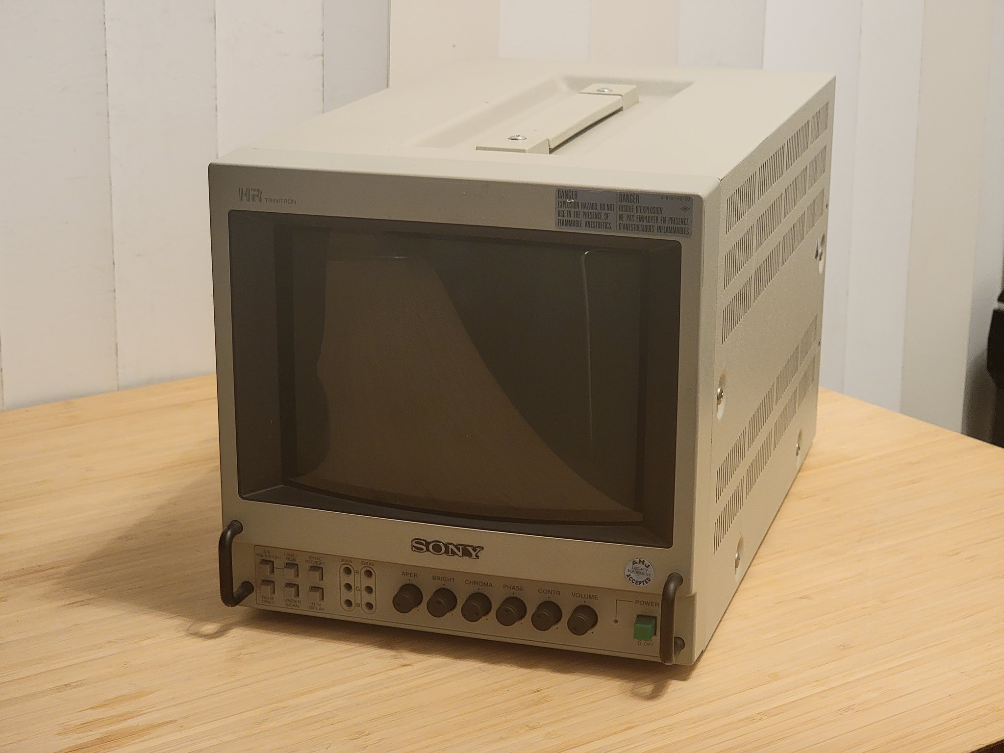 SONY PVM-1442QM トリニトロンカラーモニター　完動品 PVM-14L2 特長 | プロフェッショナルモニター | ソニー