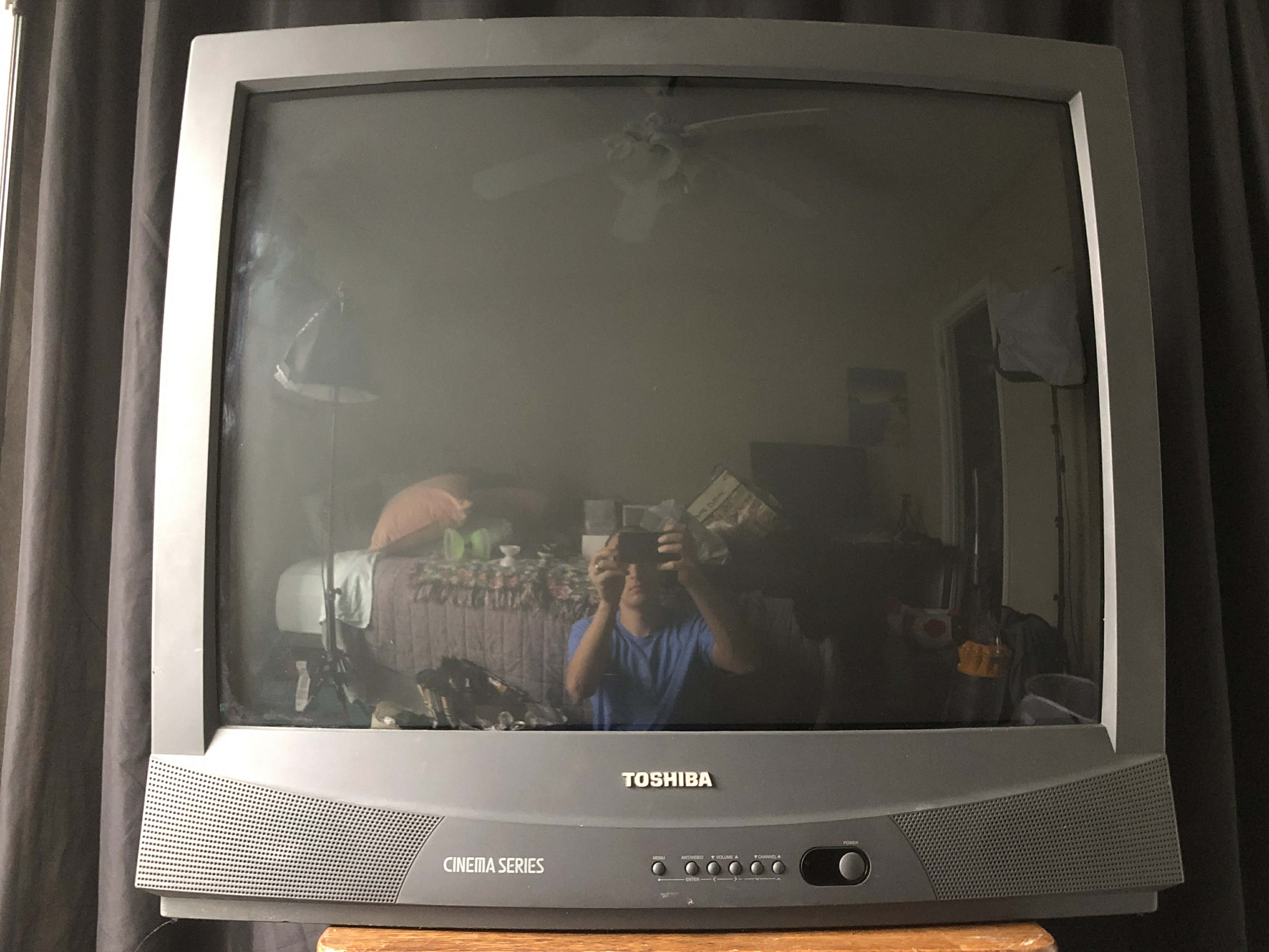 Toshiba CN32V71 | CRT Database