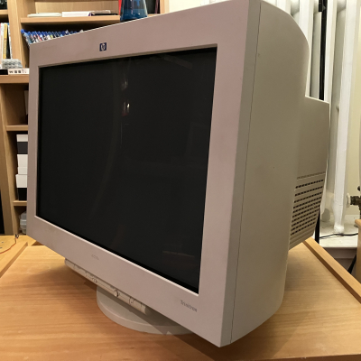 HP A7217A (GDM-FW9012)