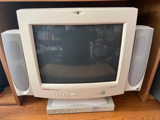 Compaq Presario MV700 (324U)