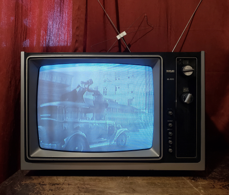RCA Roommate FFR440W