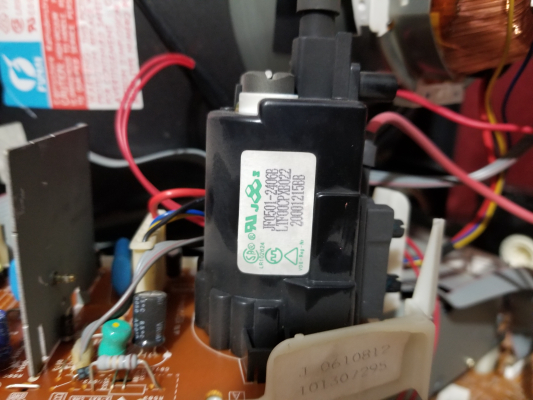 Sylvania SRC2113