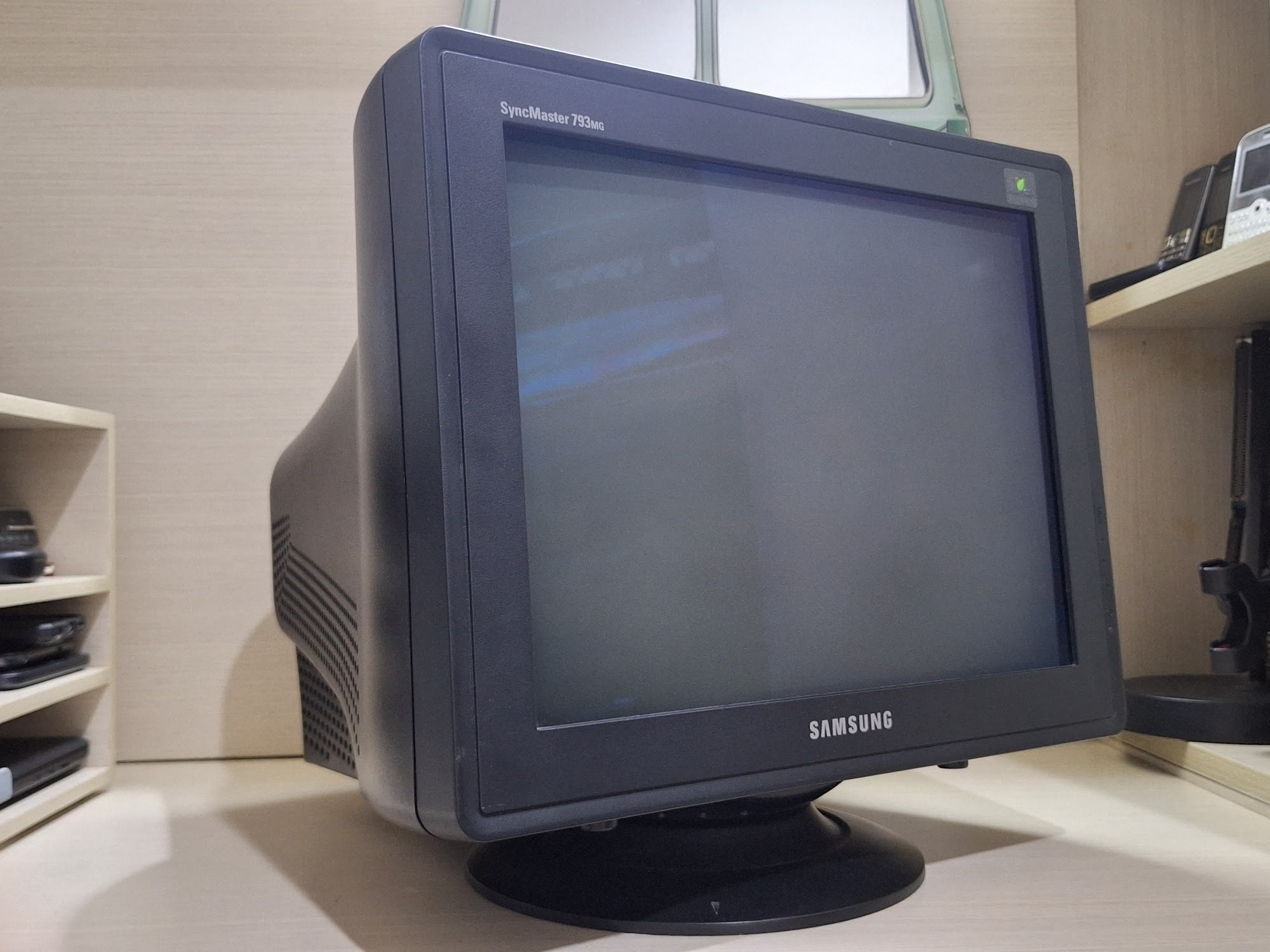Samsung SyncMaster 793MG | CRT Database