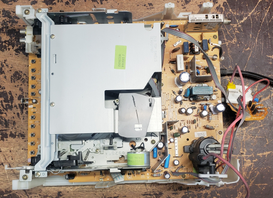 Emerson EWC1304 A