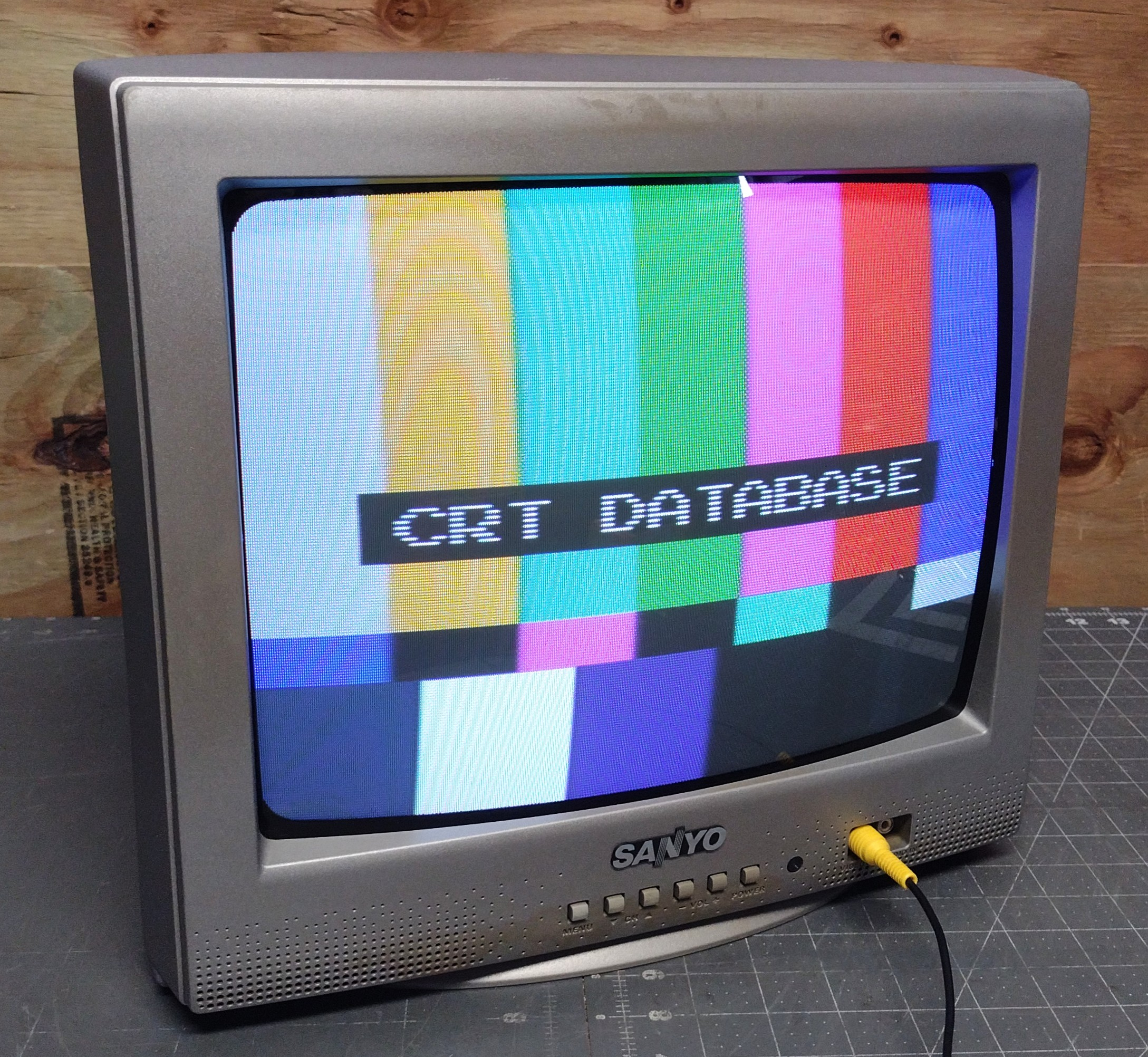 Sanyo DS13204 | CRT Database