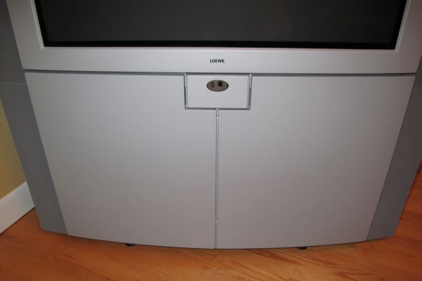 Loewe Planus 30 (PLA 5303 PL)