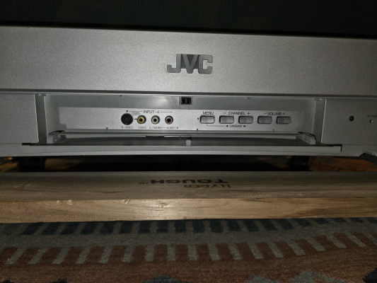 JVC AV-32S575