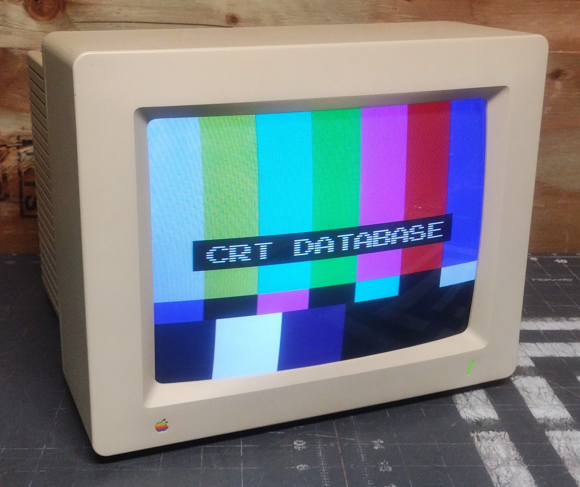 Apple RGB Monitor ＋ Macintosh LCⅢ Apple AppleColor RGB Monitor (A2M6014) | CRT Database
