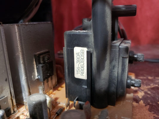 GoldStar GCT-1904MN