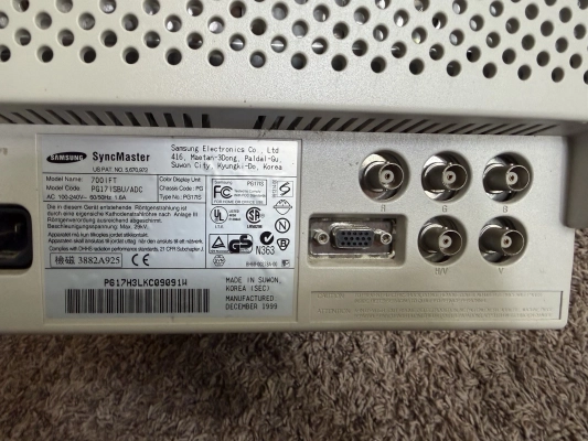 Samsung SyncMaster 700IFT