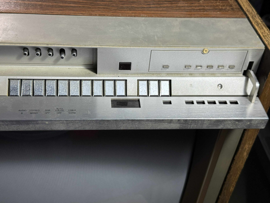 Click to view image in new tab RCA JKR985RR