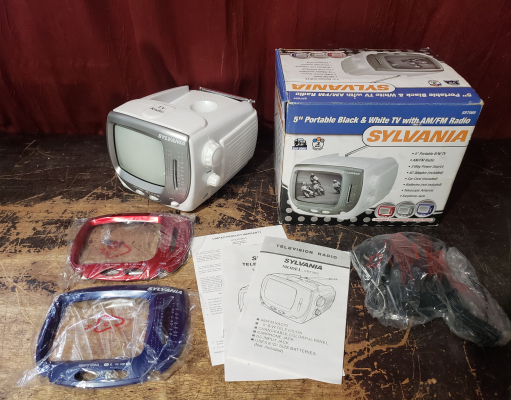 Sylvania SRT069