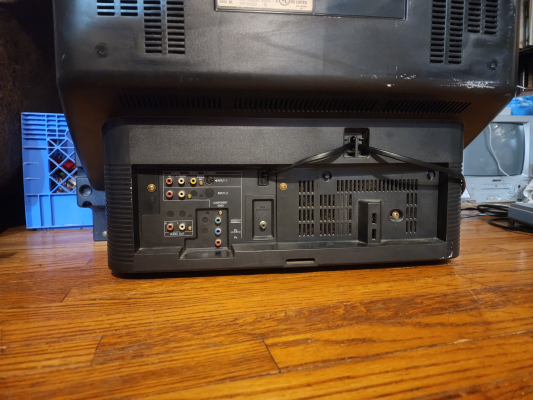 JVC AV-32330