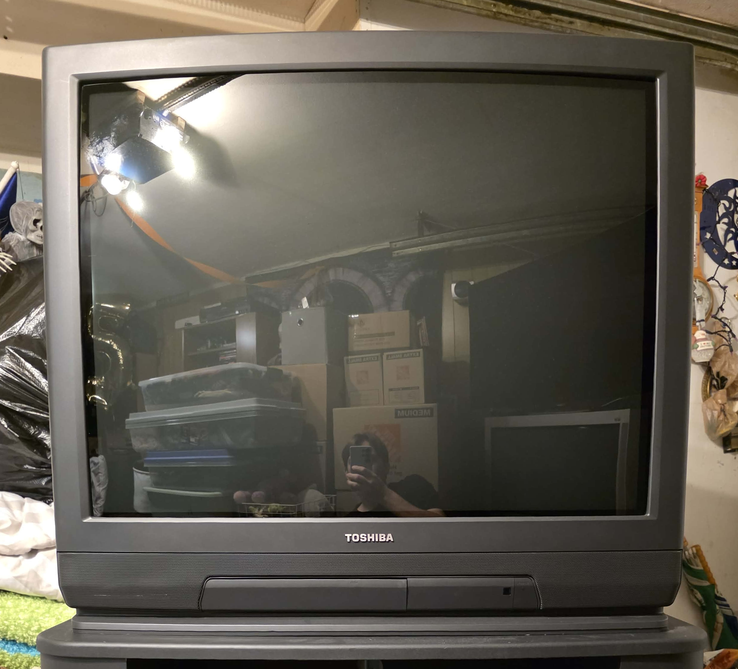Toshiba CX35F70 | CRT Database