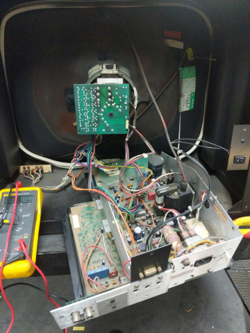 44219816_10156056628503337_6623709202525192192_n