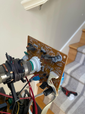 RCA 24F530T