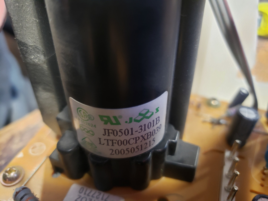 Emerson EWC1304 A
