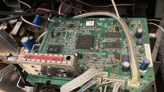 RCA 27V414T (YX8)