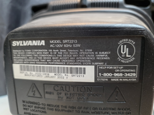 Sylvania SRT2213
