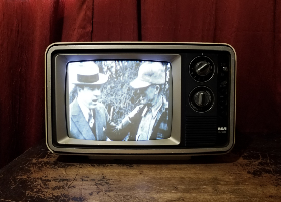 RCA EC335Y