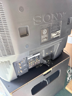 Sony KV-27FV16