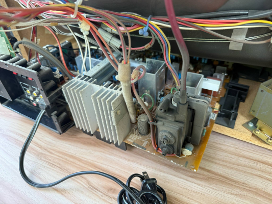 Click to view image in new tab Hitachi CT-7880B