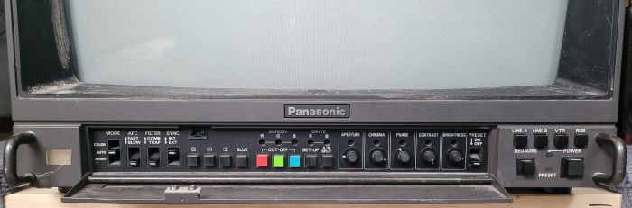 Click to view image in new tab Panasonic BT-D1910Y