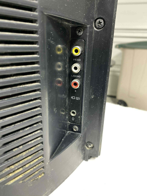 Insignia NS-F24TV