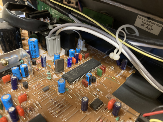 Samsung TX-R1635
