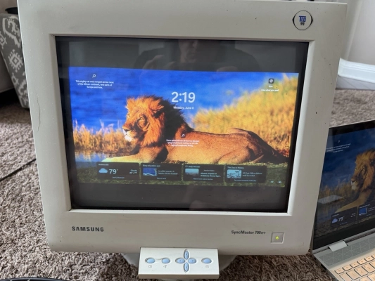 Samsung SyncMaster 700IFT