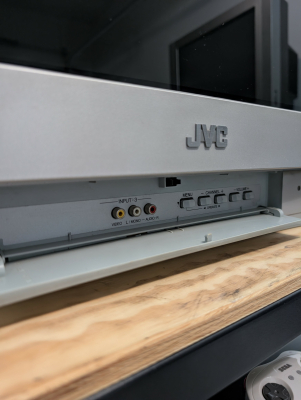 JVC AV-32F476