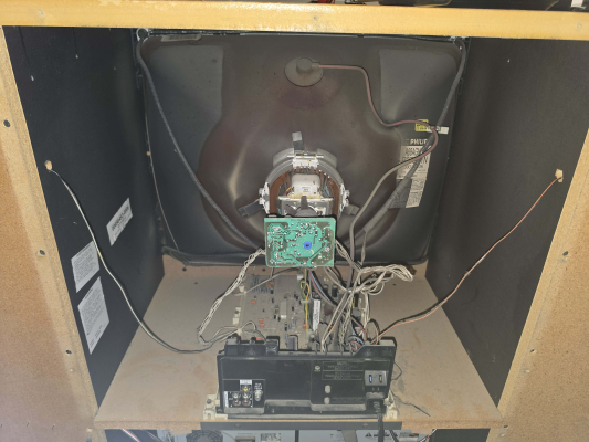 Magnavox AV2777 A204