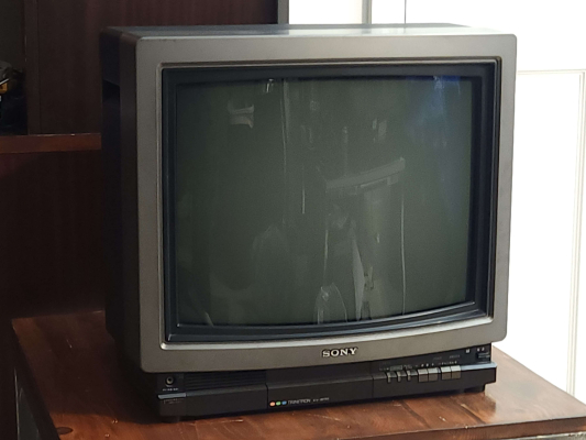 Sony KV-18TR1