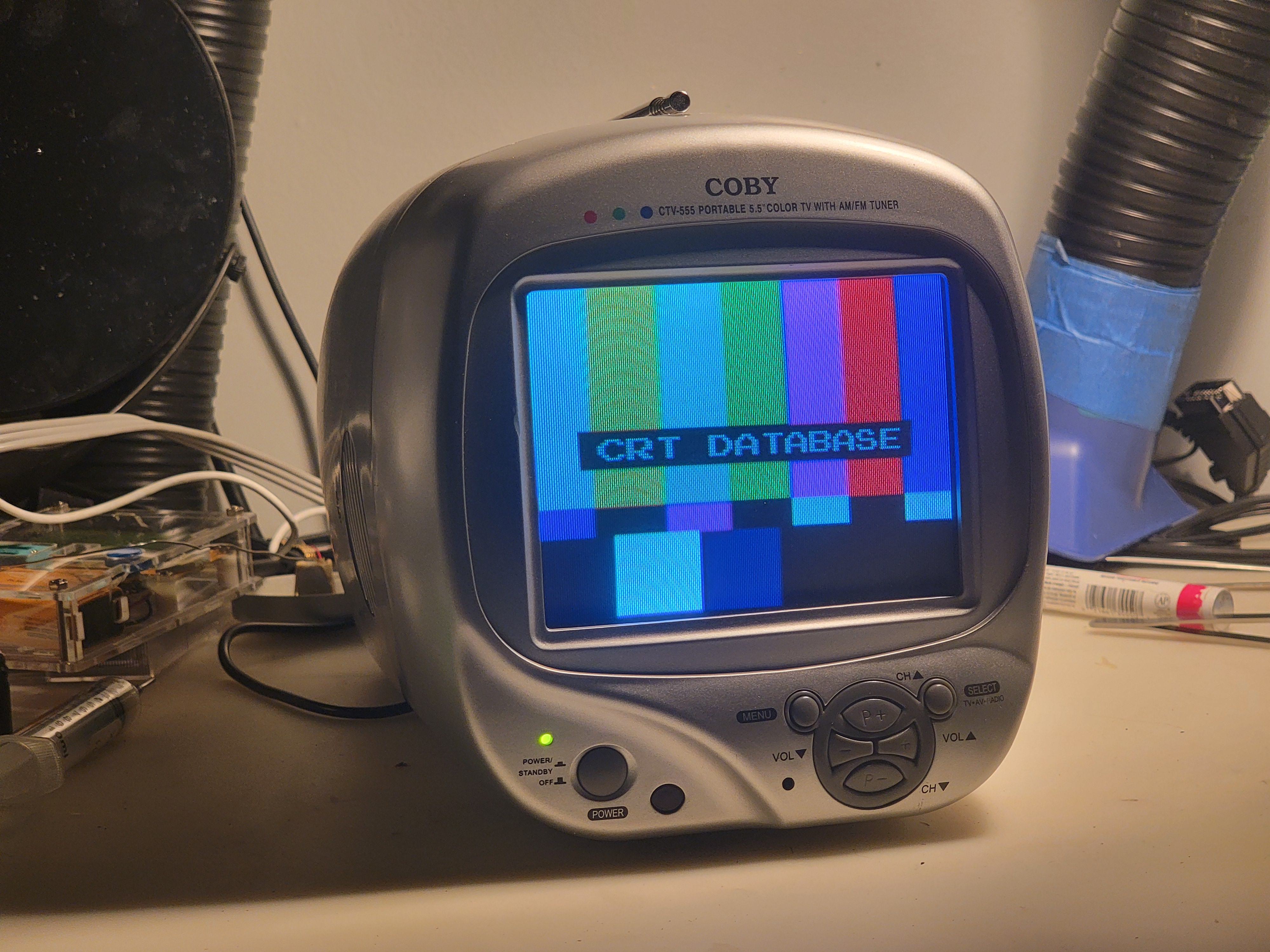 ドウシシャ　CFX-3 コンパクトカラーテレビ ドウシシャ CFX-3 コンパクトカラーテレビ