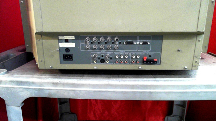 Click to view image in new tab Mitsubishi XC-3725C