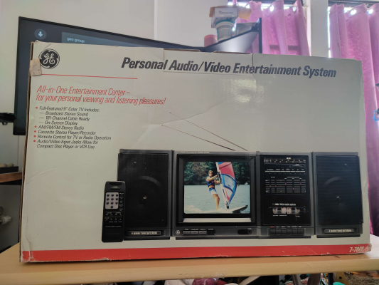 Click to view image in new tab GE 7-7800A Boombox