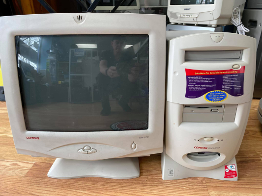 Compaq Presario MV720 (CO1023U)