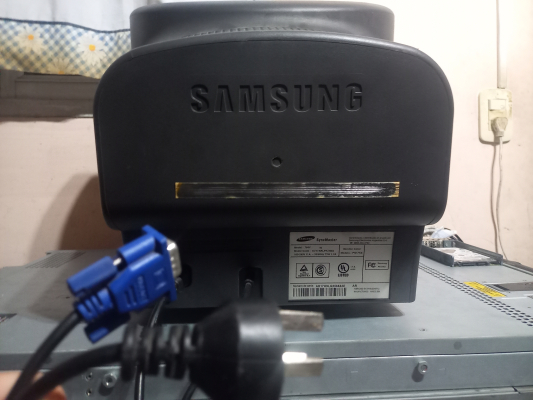 Samsung SyncMaster 794V