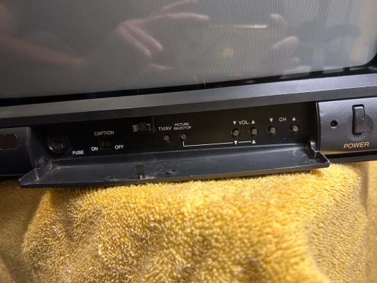 Audiovox AVT-1475
