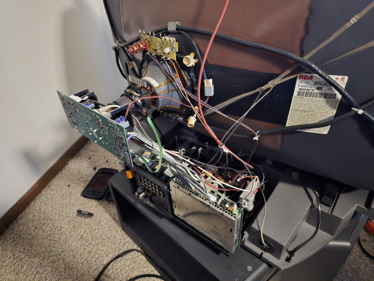 Loewe Aconda 38 (ACO 9383 PB)