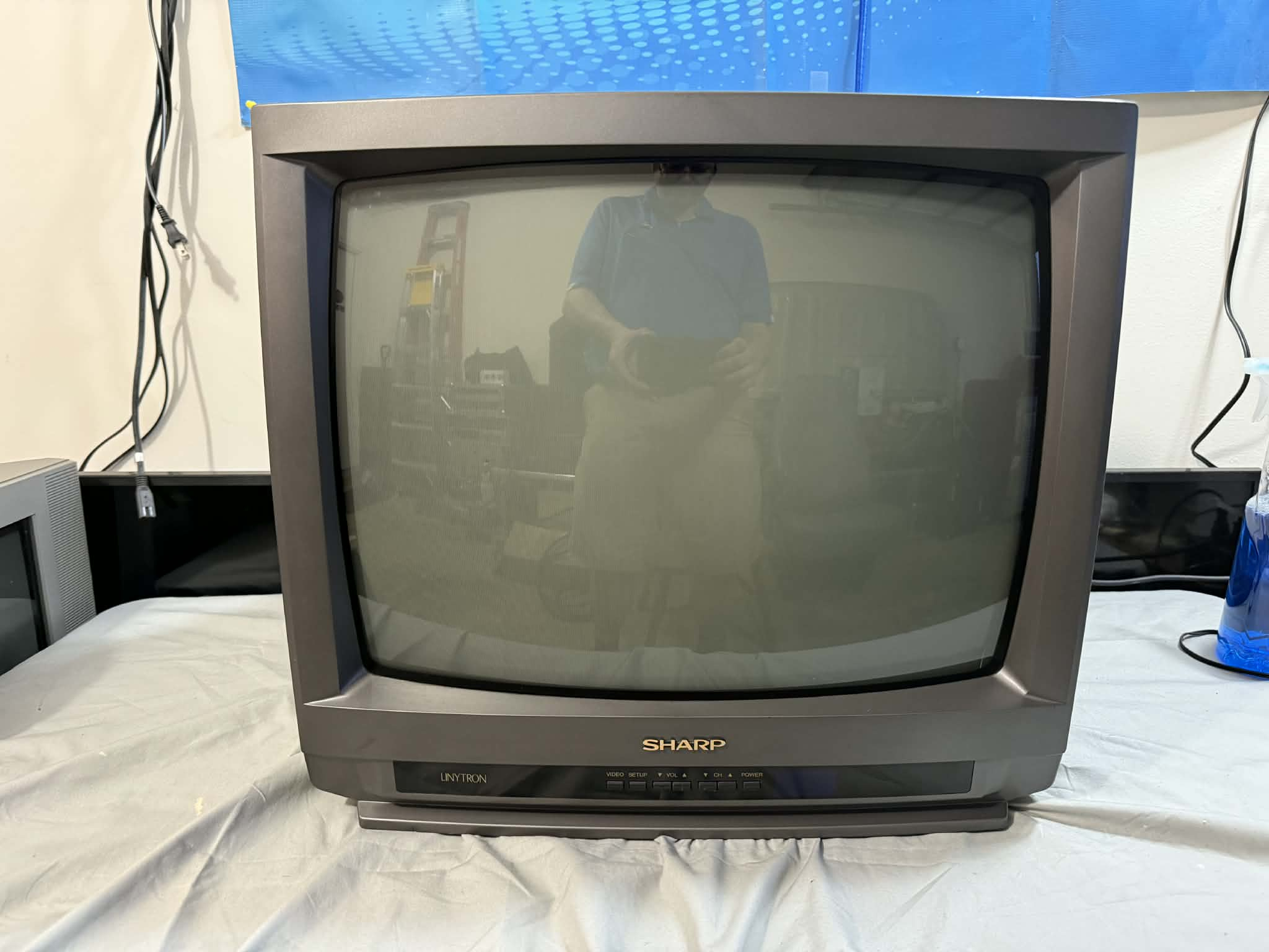Sharp 19C-M100R | CRT Database