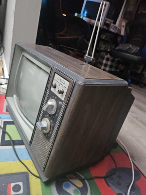 Click to view image in new tab Zenith Z1382W