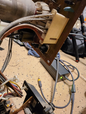 Click to view image in new tab Sony KV-19TS20