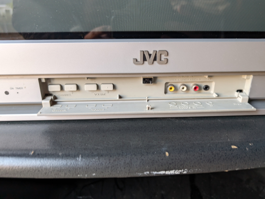 JVC AV-24F704