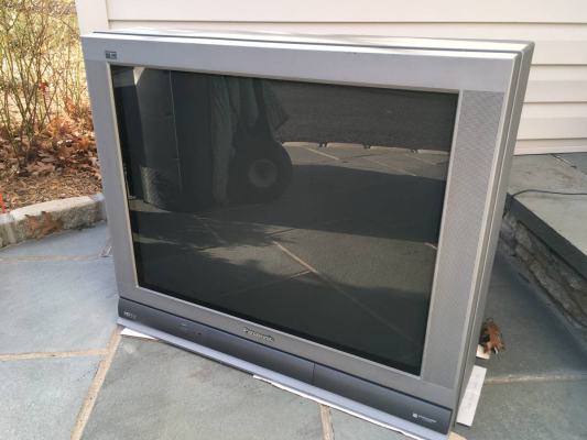 Click to view image in new tab Panasonic CT-32HX40