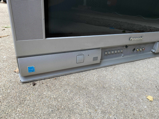 Click to view image in new tab Panasonic CT-27HC15