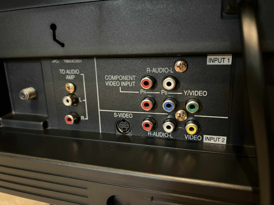 Click to view image in new tab Panasonic CT-27SC14J